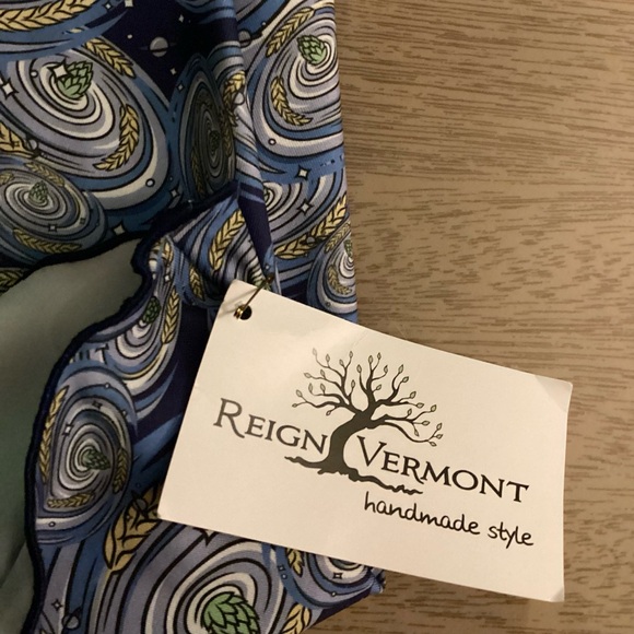 Reign Vermont Adventure Skirt NWT Size Medium - Picture 3 of 9